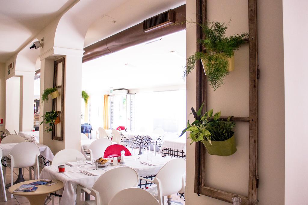 Nice Hotel Bibione Exterior foto
